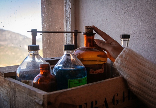 bottles-box