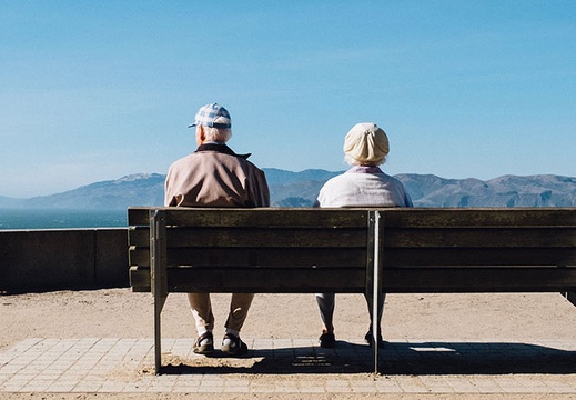 elderly-couple-bench