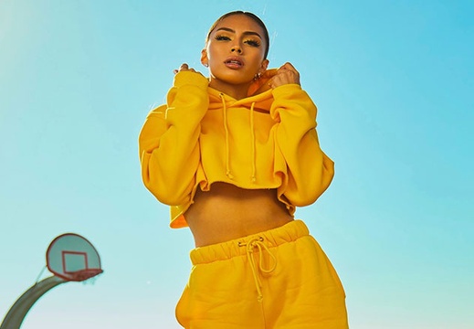 woman-yellow